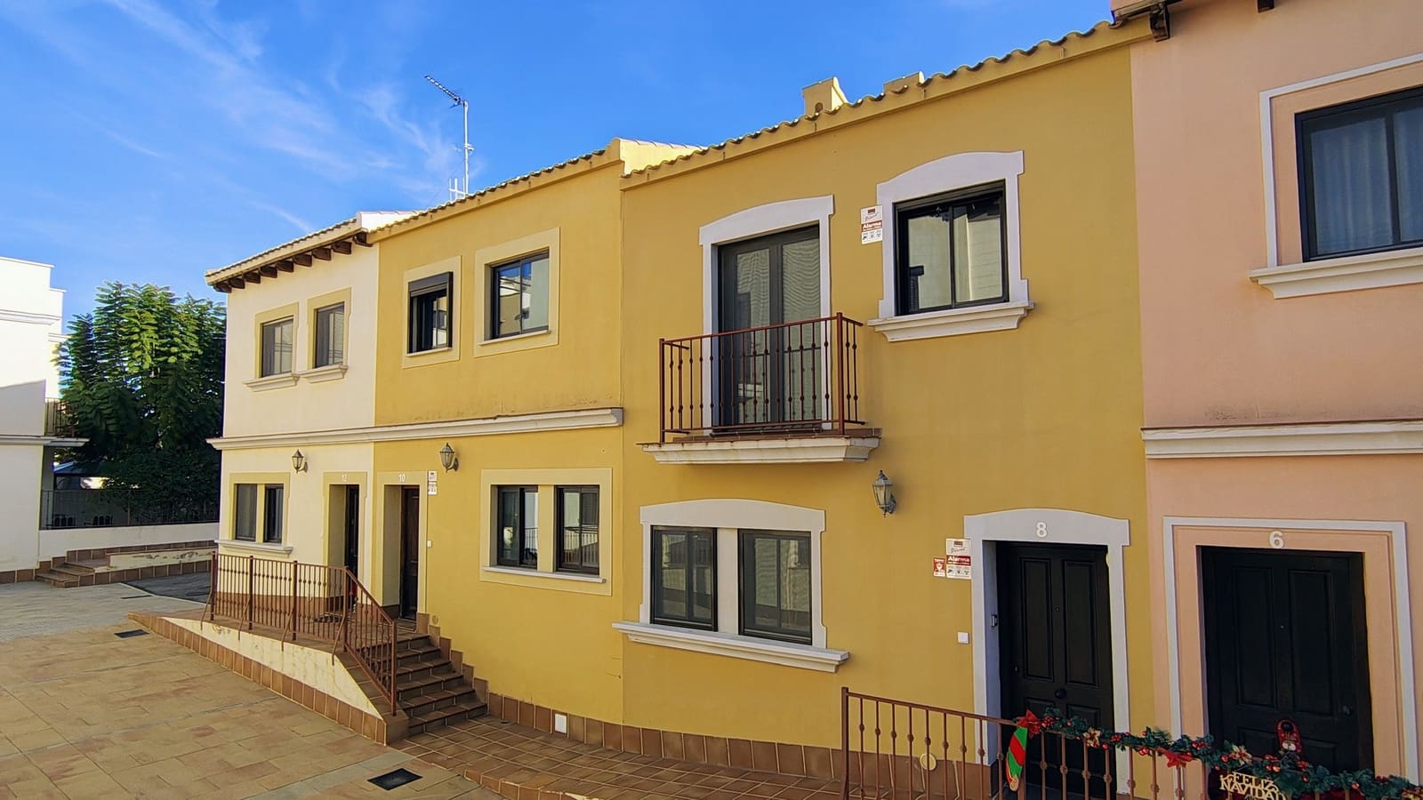 3 bedroom Villa for sale in Hacienda del Alamo with pool garage - € 183,000 (Ref: 9867603)
