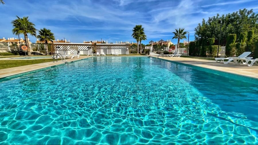 3 bedroom Villa for sale in Hacienda del Alamo with pool garage - € 183,000 (Ref: 9867603)