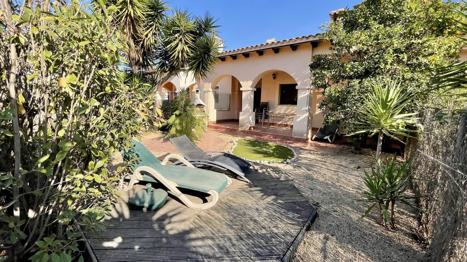 2 bedroom Villa for sale in Hacienda del Alamo with pool garage - € 164,950 (Ref: 9879690)
