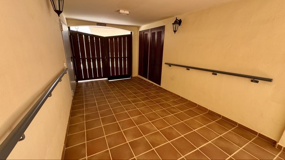 2 Zimmer Apartment zu verkaufen in Hacienda del Alamo mit Pool Garage - 168.500 € (Ref: 9908297)