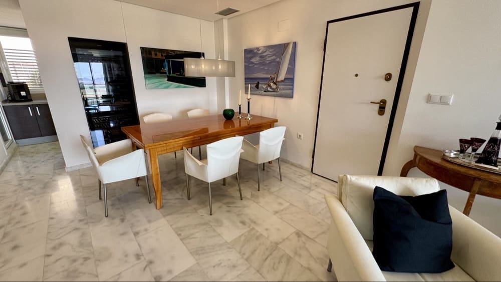 Apartamento de 2 habitaciones en Hacienda del Alamo en venta con piscina garaje - 199.990 € (Ref: 9909345)