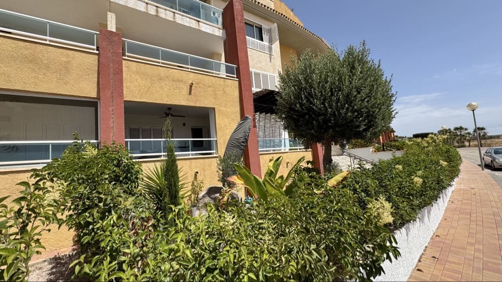 Apartamento de 2 habitaciones en Hacienda del Alamo en venta con piscina garaje - 199.990 € (Ref: 9909345)