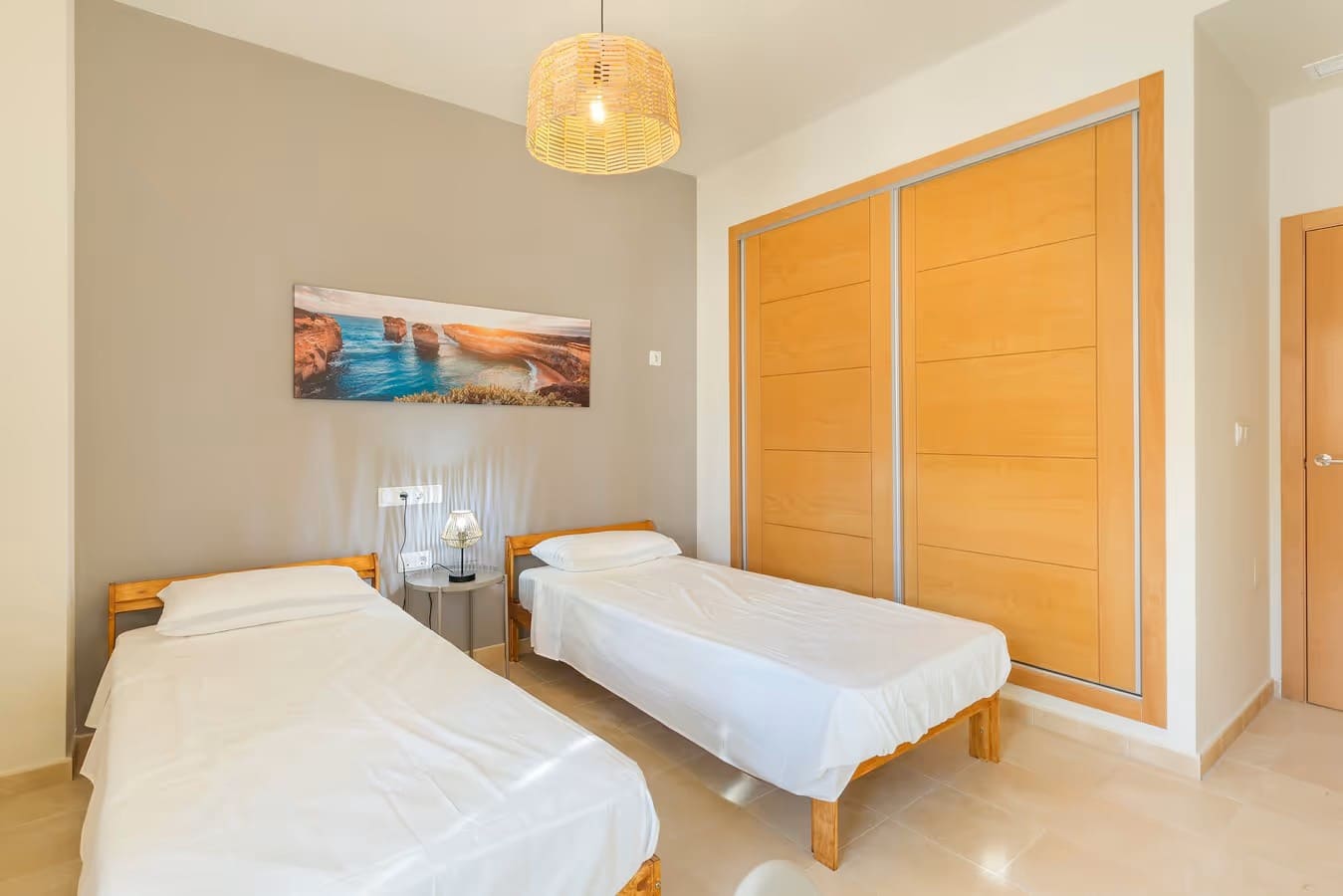 Apartamento de 2 habitaciones en Hacienda del Alamo en venta con piscina garaje - 175.000 € (Ref: 9911553)