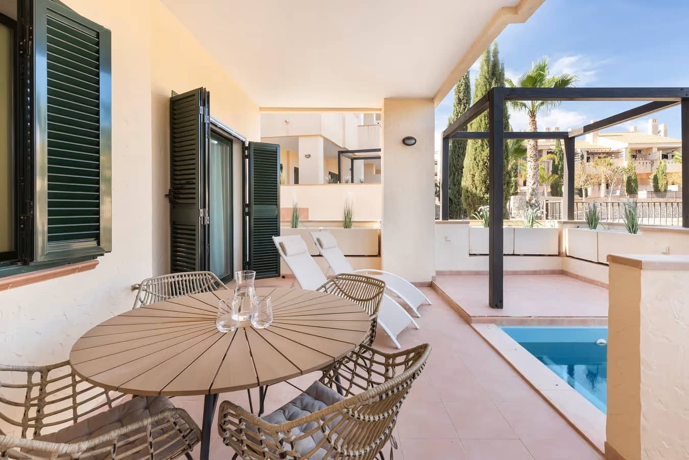 Apartamento de 2 habitaciones en Hacienda del Alamo en venta con piscina garaje - 175.000 € (Ref: 9911553)