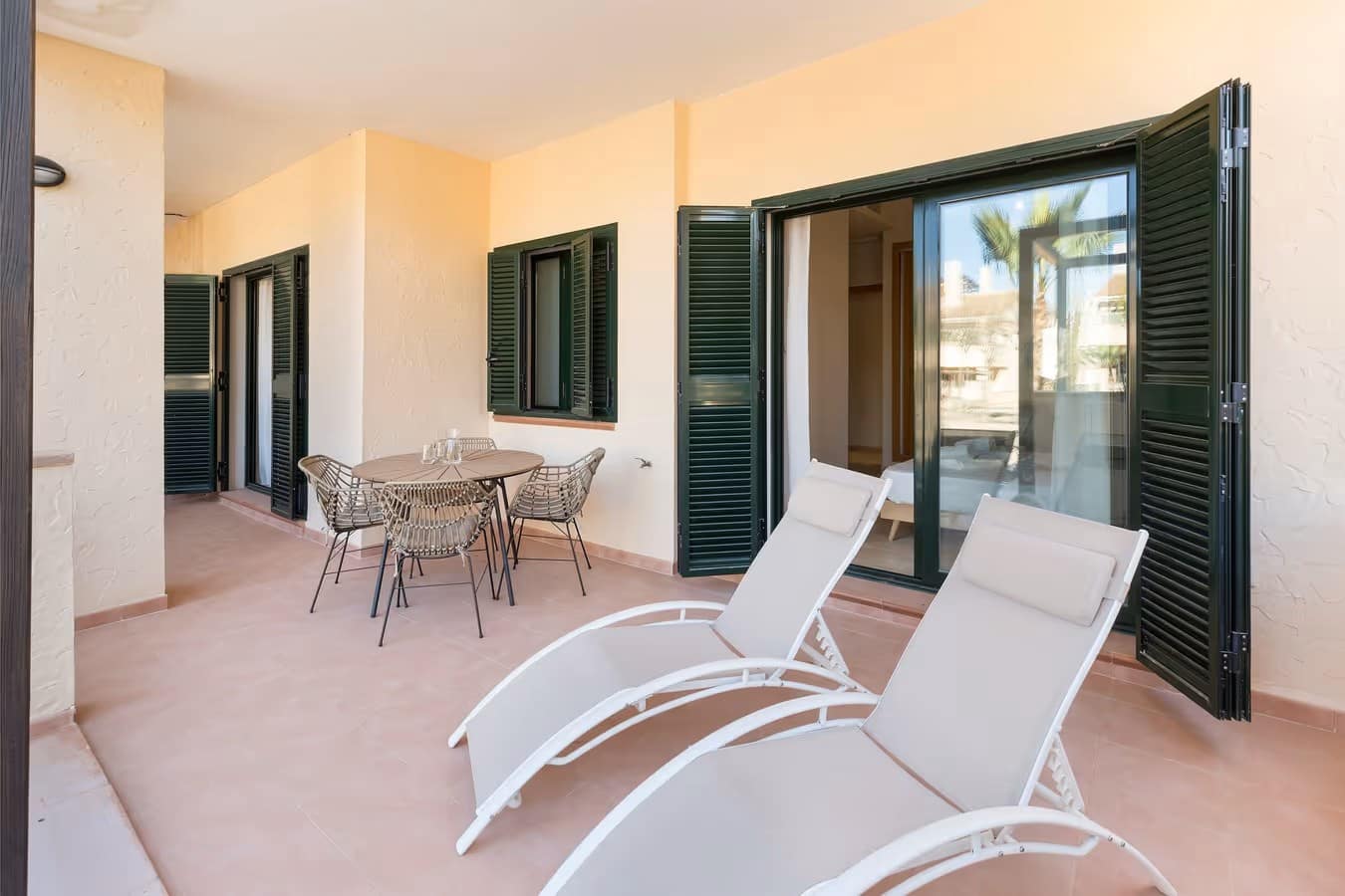 Apartamento de 2 habitaciones en Hacienda del Alamo en venta con piscina garaje - 175.000 € (Ref: 9911553)