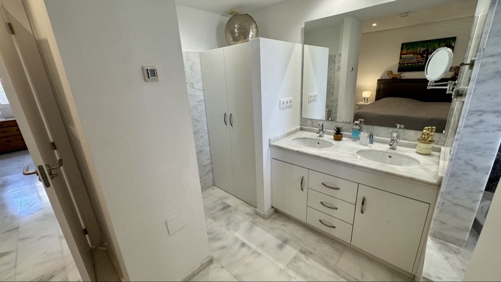 2 Zimmer Apartment zu verkaufen in Hacienda del Alamo mit Pool Garage - 199.990 € (Ref: 9918953)