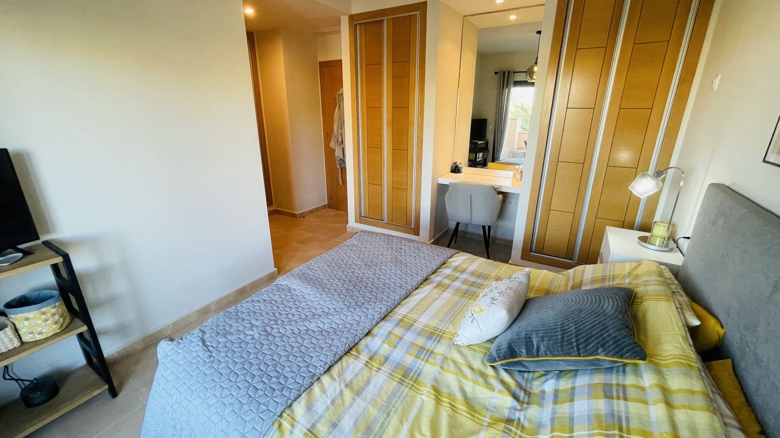 2 Zimmer Apartment zu verkaufen in Hacienda del Alamo mit Pool Garage - 144.500 € (Ref: 9927964)