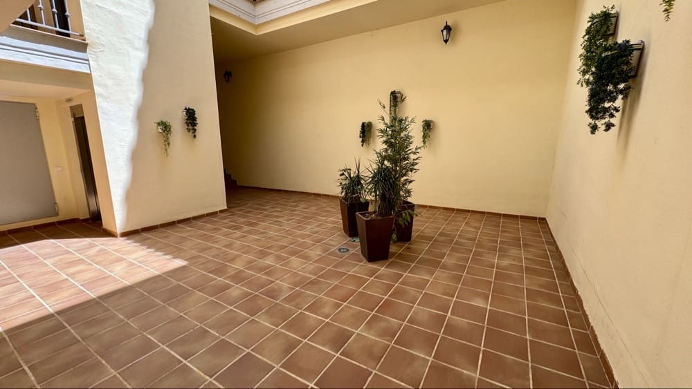 2 soveværelse Lejlighed til salg i Hacienda del Alamo med swimmingpool garage - € 168.500 (Ref: 9928024)