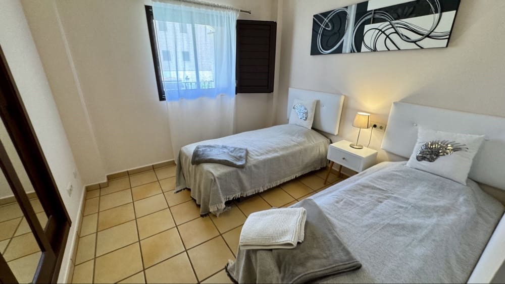 2 soveværelse Lejlighed til salg i Hacienda del Alamo med swimmingpool garage - € 168.500 (Ref: 9928024)