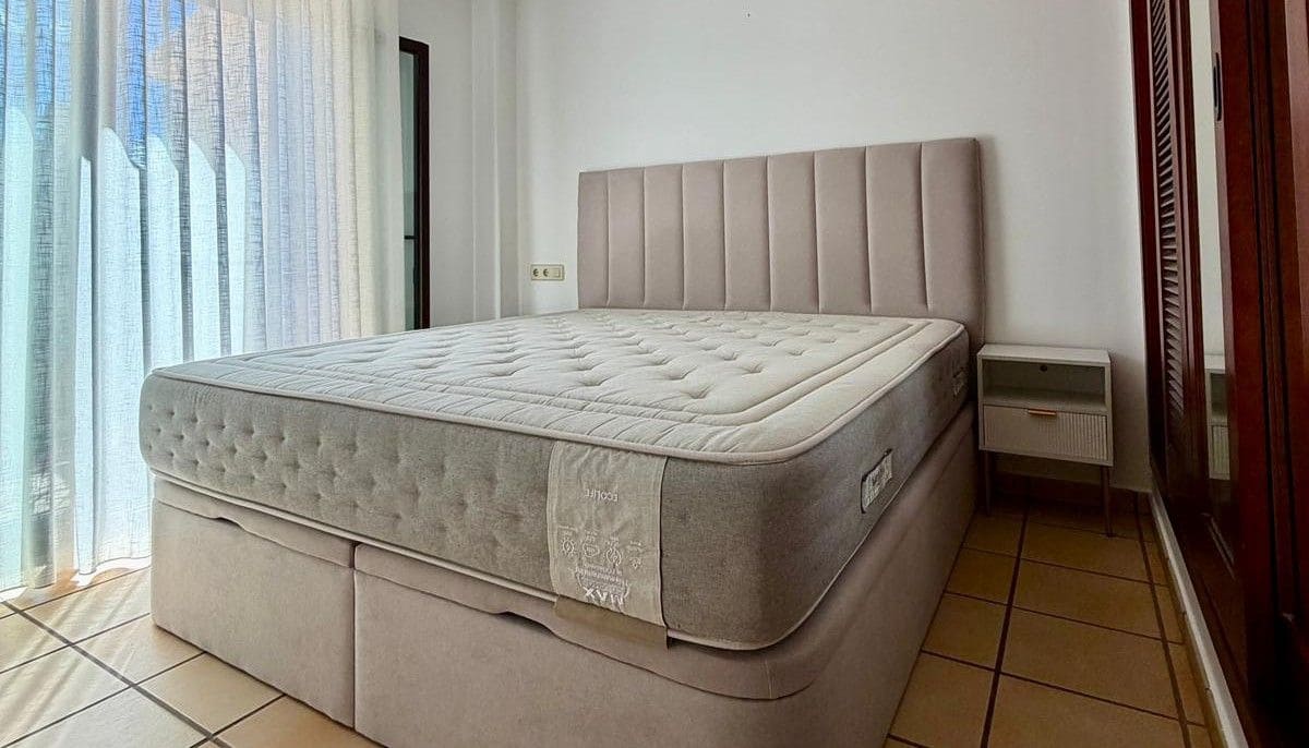 3 chambre Villa/Maison à vendre à Hacienda del Alamo avec piscine garage - 197 000 € (Ref: 9938585)