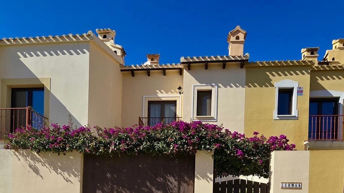 3 chambre Villa/Maison à vendre à Hacienda del Alamo avec piscine garage - 197 000 € (Ref: 9938585)