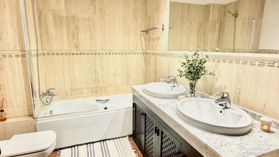 3 chambre Villa/Maison à vendre à Hacienda del Alamo avec piscine garage - 197 000 € (Ref: 9938585)