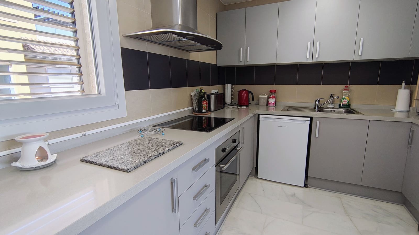 2 slaapkamer Appartement te koop in Hacienda del Alamo met zwembad garage - € 199.950 (Ref: 9981555)
