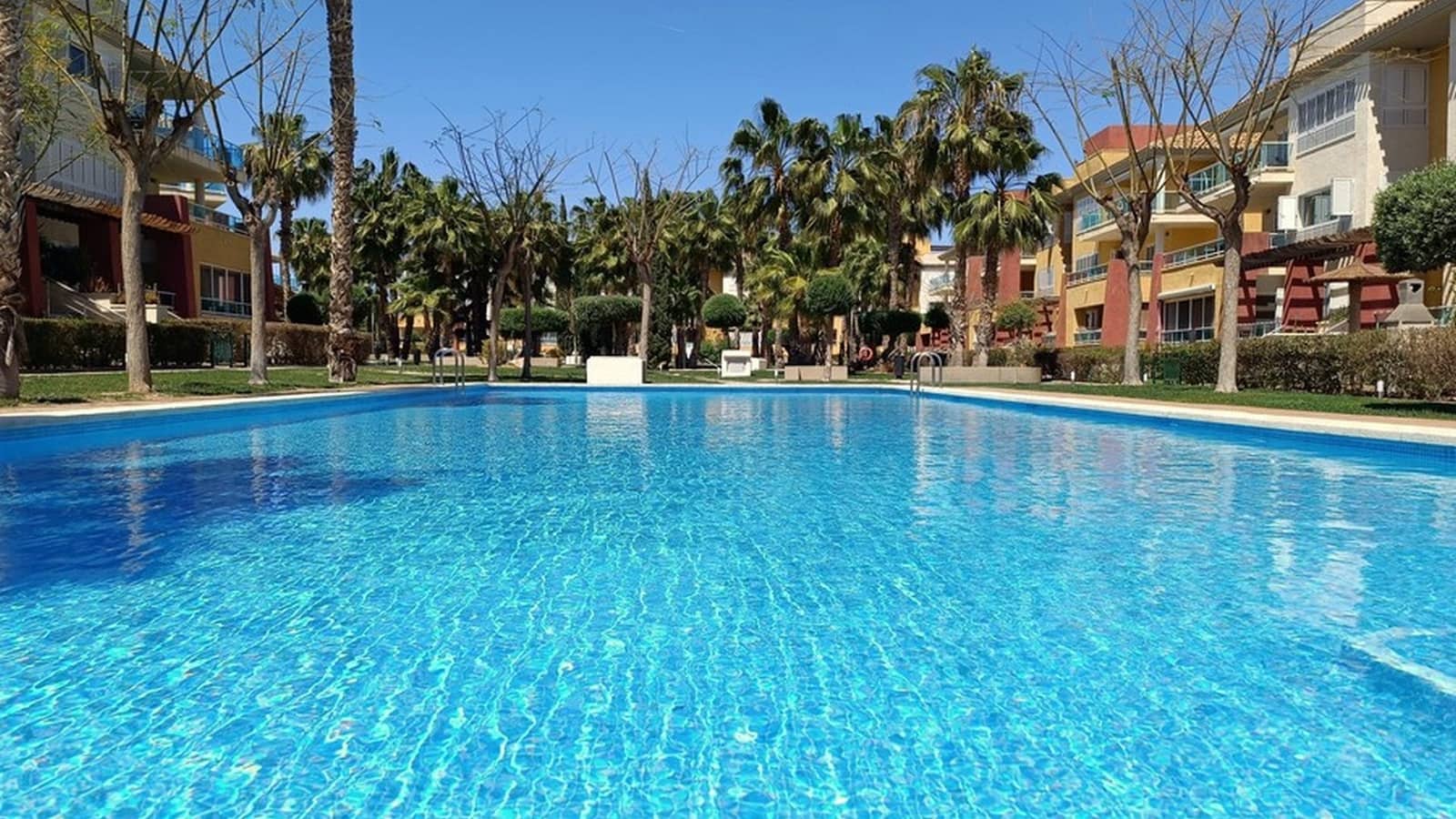 2 slaapkamer Appartement te koop in Hacienda del Alamo met zwembad garage - € 199.950 (Ref: 9981555)