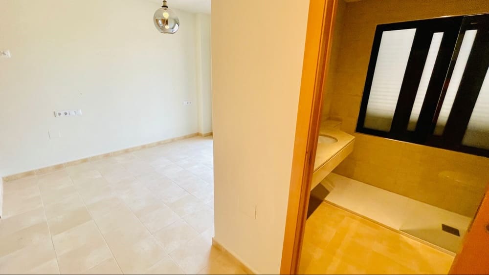 2 bedroom Apartment for sale in Hacienda del Alamo with pool garage - € 144,500 (Ref: 9983842)
