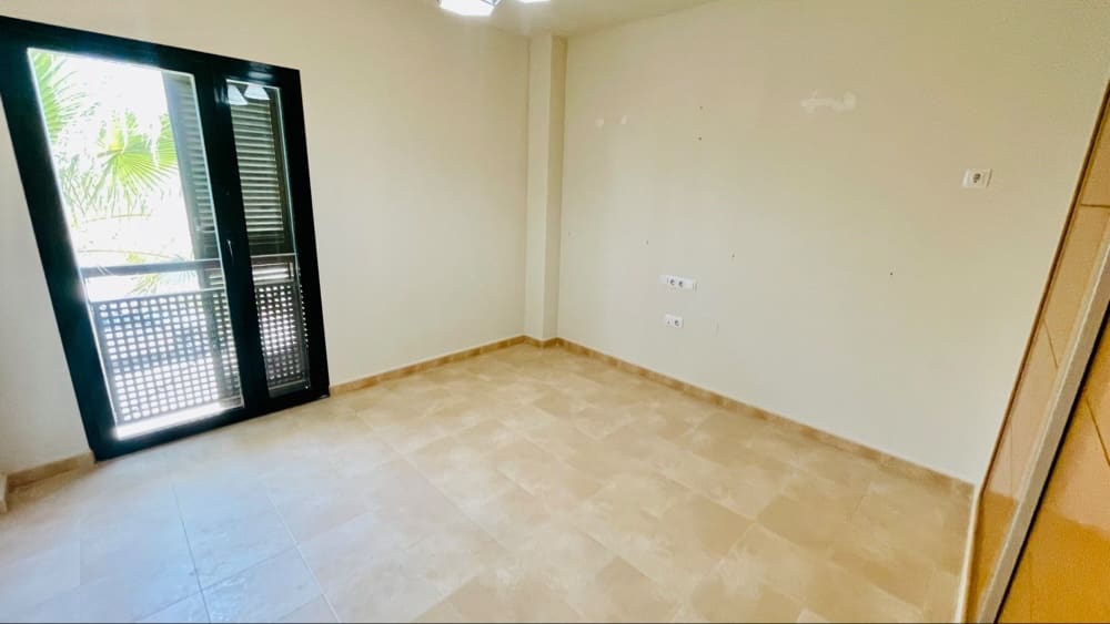 2 bedroom Apartment for sale in Hacienda del Alamo with pool garage - € 144,500 (Ref: 9983842)
