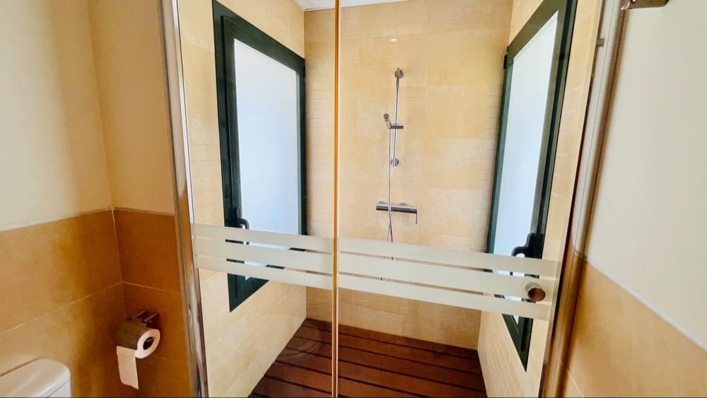 2 bedroom Apartment for sale in Hacienda del Alamo with pool garage - € 144,500 (Ref: 9983842)