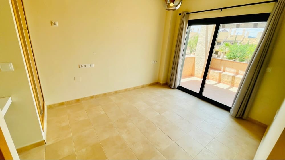 2 bedroom Apartment for sale in Hacienda del Alamo with pool garage - € 144,500 (Ref: 9983842)