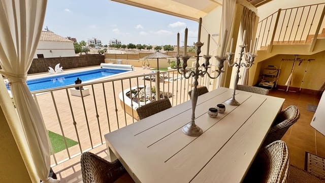 3 soverom Villa til salgs i Hacienda del Alamo, Fuente Alamo de Murcia med svømmebasseng garasje - € 595 000 (Ref: 9983848)