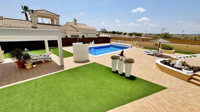 3 soverom Villa til salgs i Hacienda del Alamo, Fuente Alamo de Murcia med svømmebasseng garasje - € 595 000 (Ref: 9983848)
