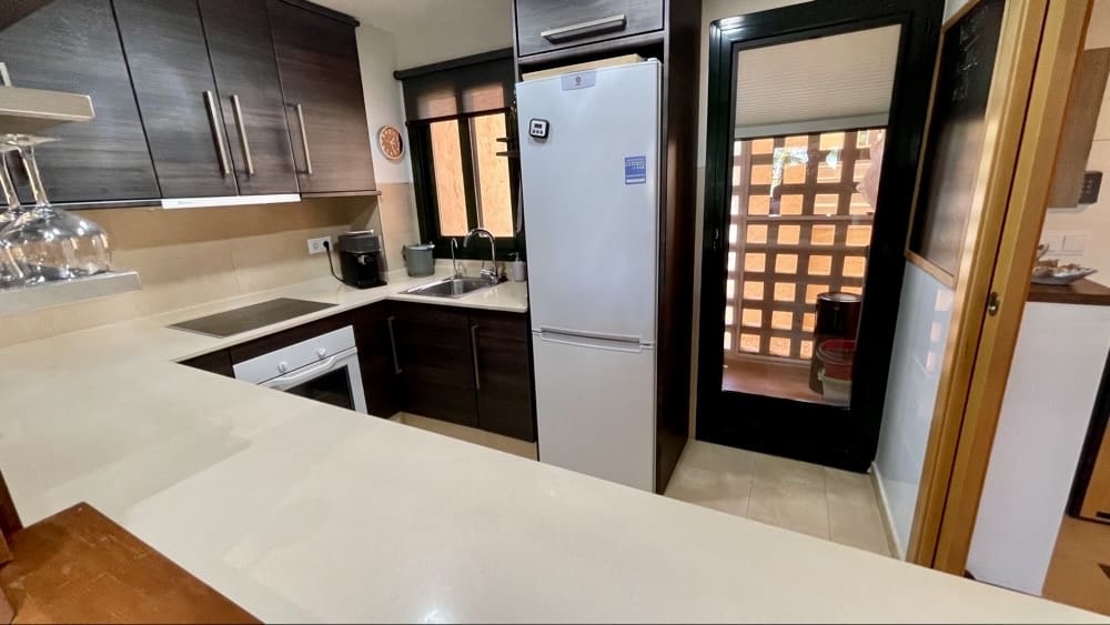 3 chambre Appartement à vendre à Hacienda del Alamo avec piscine garage - 189 950 € (Ref: 9985570)