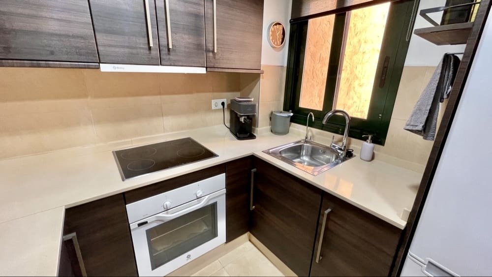 3 chambre Appartement à vendre à Hacienda del Alamo avec piscine garage - 189 950 € (Ref: 9985570)