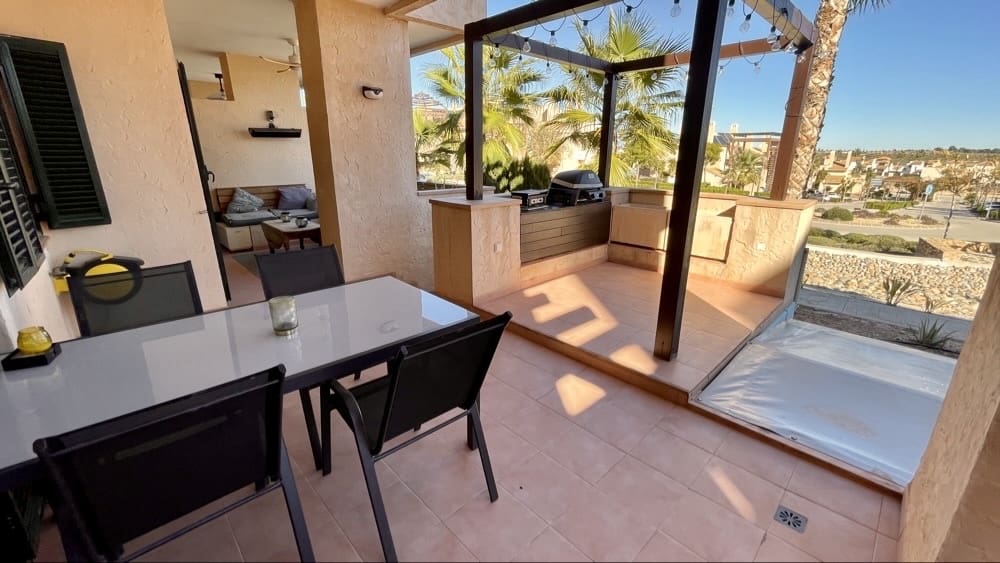 3 chambre Appartement à vendre à Hacienda del Alamo avec piscine garage - 189 950 € (Ref: 9985570)