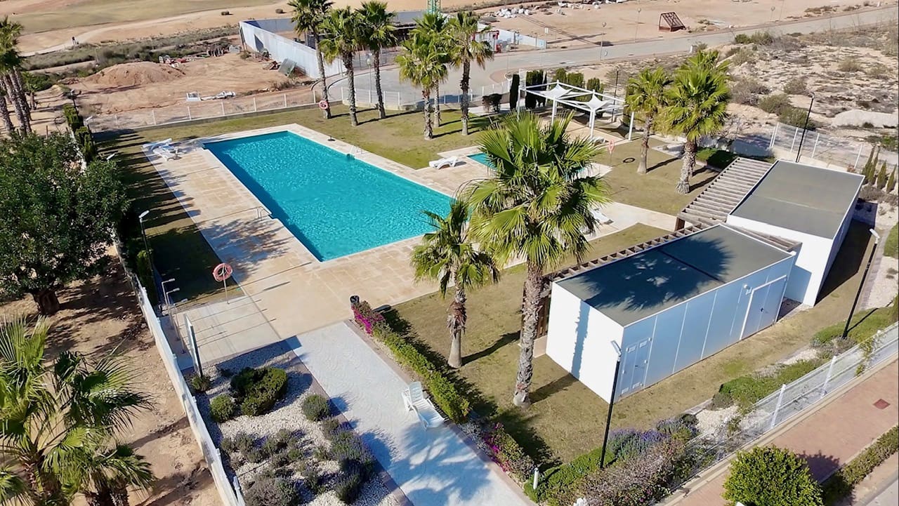 2 chambre Appartement à vendre à Hacienda del Alamo avec piscine garage - 147 500 € (Ref: 9990914)