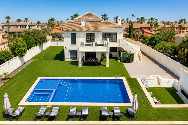 4 bedroom Villa for sale in Hacienda del Alamo, Fuente Alamo de Murcia with pool garage - € 695,000 (Ref: 9997751)