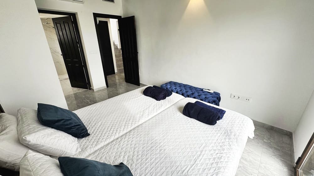 4 camera da letto Villa in vendita in Hacienda del Alamo con piscina garage - 695.000 € (Rif: 9997751)