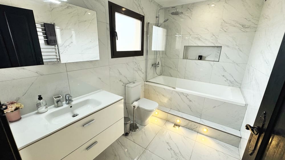 4 camera da letto Villa in vendita in Hacienda del Alamo con piscina garage - 695.000 € (Rif: 9997751)