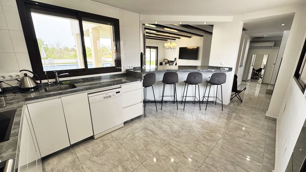 4 camera da letto Villa in vendita in Hacienda del Alamo con piscina garage - 695.000 € (Rif: 9997751)