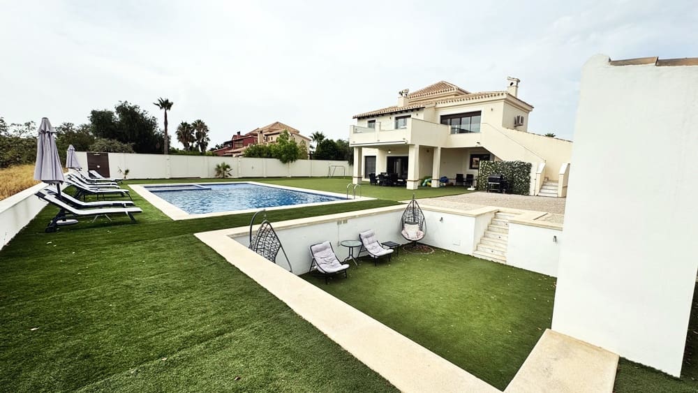 4 camera da letto Villa in vendita in Hacienda del Alamo con piscina garage - 695.000 € (Rif: 9997751)