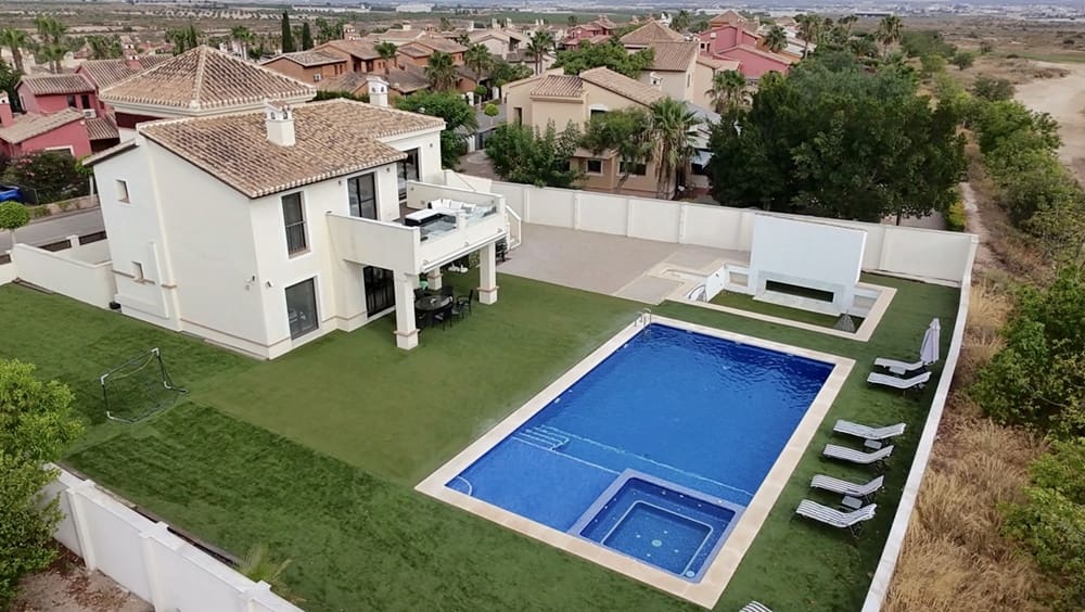 4 camera da letto Villa in vendita in Hacienda del Alamo con piscina garage - 695.000 € (Rif: 9997751)