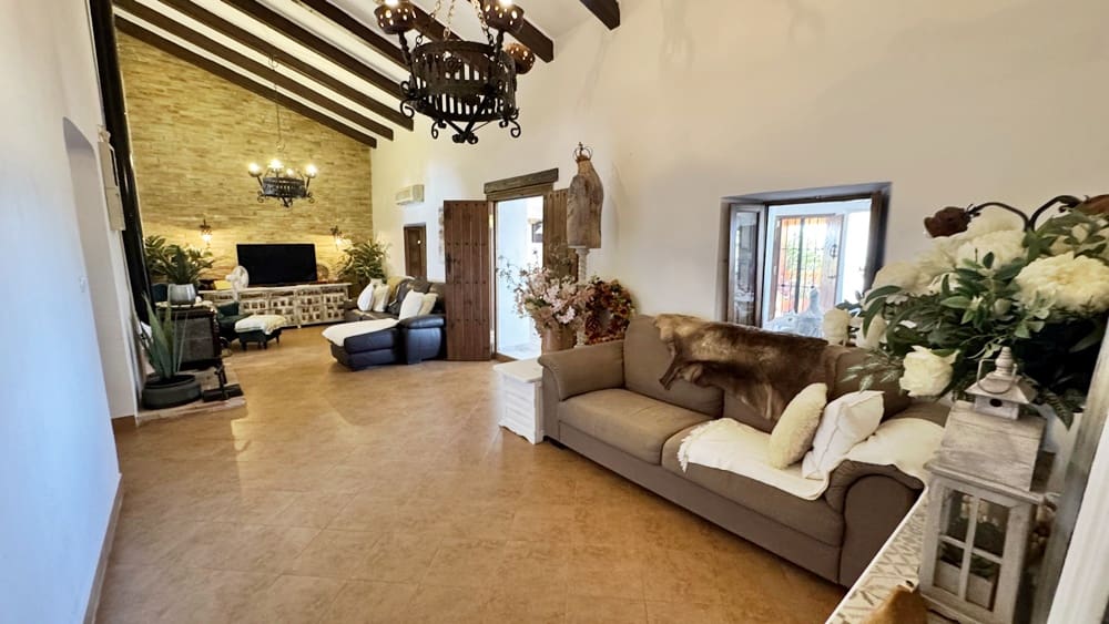 6 sovrum Finca/Hus på landet till salu i Los Canovas med pool garage - 465 000 € (Ref: 9999471)