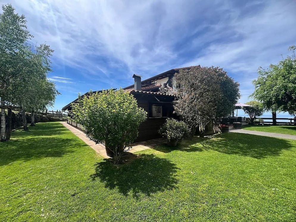 9 soveværelse Villa til salg i Donostia-San Sebastian - € 2.750.000 (Ref: 8905915)