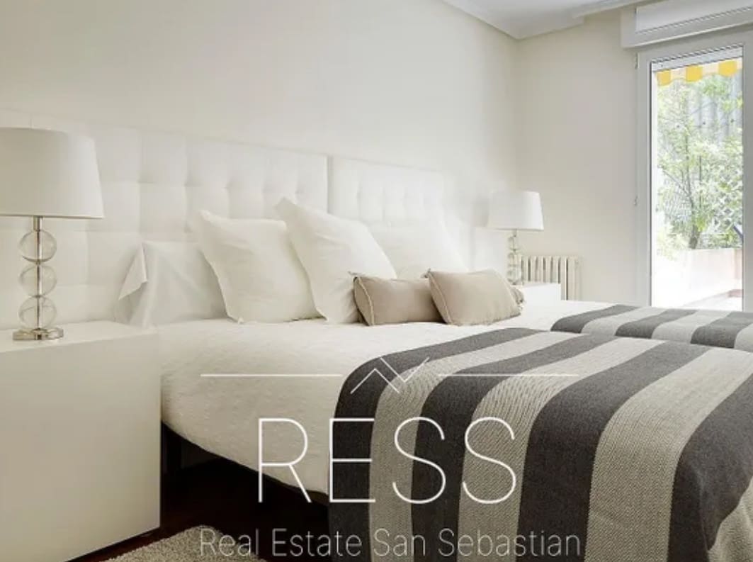 3 soveværelse Lejlighed til salg i Donostia-San Sebastian med garage - € 1.550.000 (Ref: 8906972)