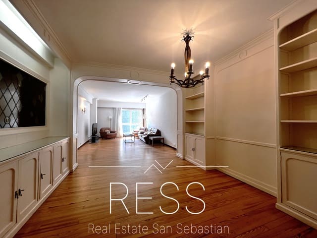 4 quarto Apartamento para venda em Donostia-San Sebastián - 875 000 € (Ref: 9168202)