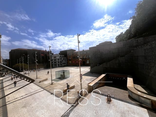 4 quarto Apartamento para venda em Donostia-San Sebastián - 875 000 € (Ref: 9168202)