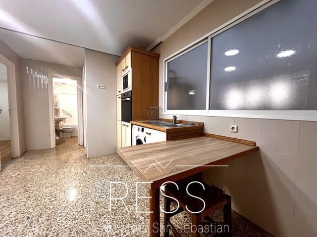 4 quarto Apartamento para venda em Donostia-San Sebastián - 875 000 € (Ref: 9168202)