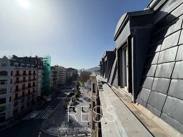 2 sypialnia Mieszkanie na sprzedaż w Donostia-San Sebastián - 845 000 € (Ref: 9797705)