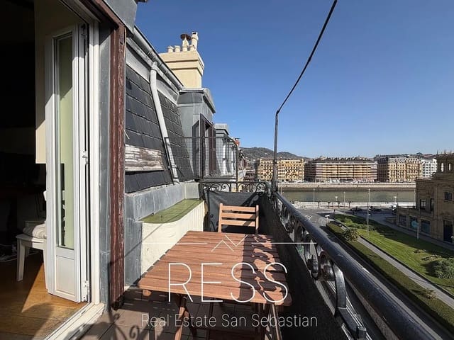 2 sypialnia Mieszkanie na sprzedaż w Donostia-San Sebastián - 845 000 € (Ref: 9797705)