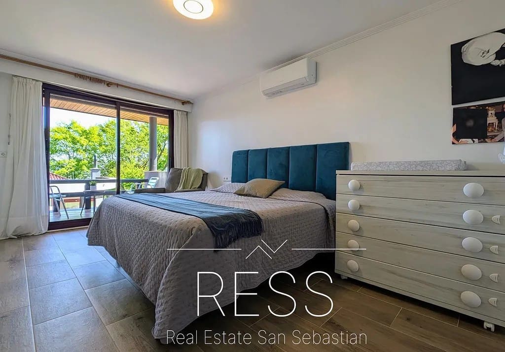 8 sovrum Villa till salu i Hondarribia med pool - 1 680 000 € (Ref: 9797768)