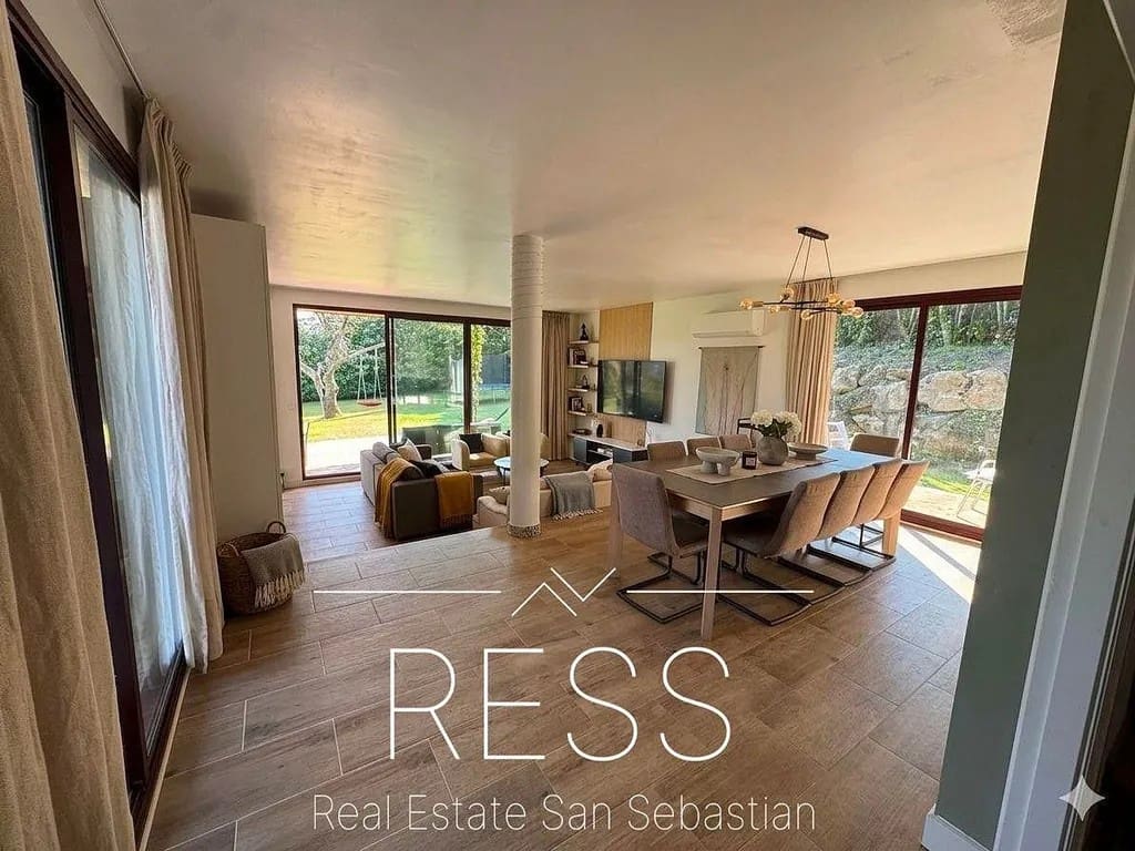 8 sovrum Villa till salu i Hondarribia med pool - 1 680 000 € (Ref: 9797768)