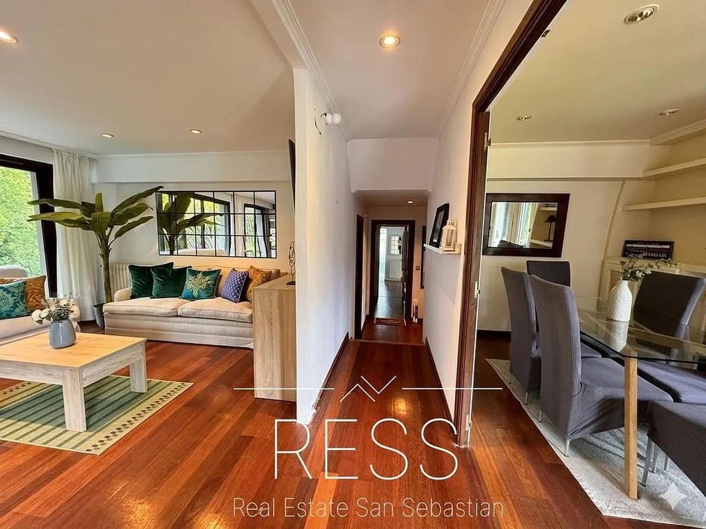 8 sovrum Villa till salu i Hondarribia med pool - 1 680 000 € (Ref: 9797768)