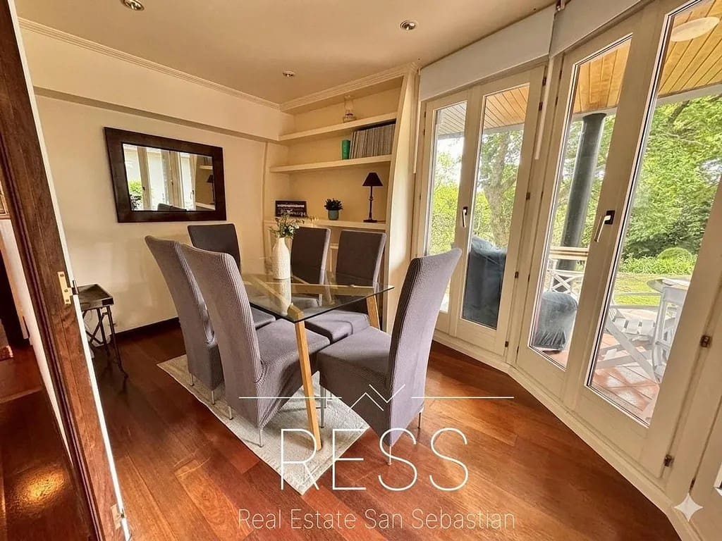 8 sovrum Villa till salu i Hondarribia med pool - 1 680 000 € (Ref: 9797768)