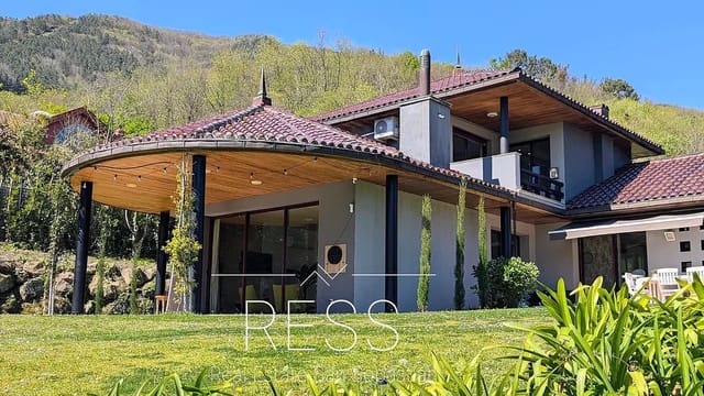 8 sovrum Villa till salu i Hondarribia med pool - 1 680 000 € (Ref: 9797768)