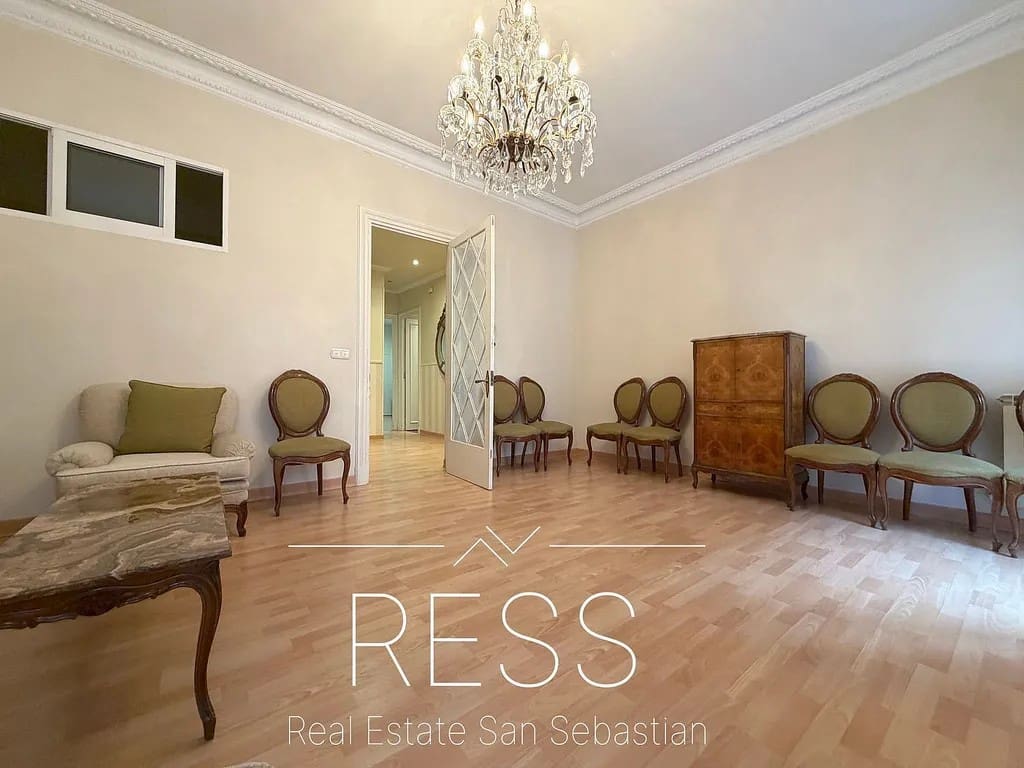 4 sovrum Lägenhet till salu i Donostia-San Sebastian - 1 049 999 € (Ref: 9798007)