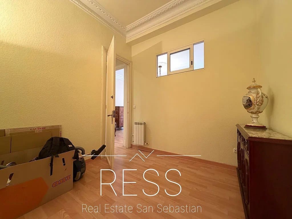 4 sovrum Lägenhet till salu i Donostia-San Sebastian - 1 049 999 € (Ref: 9798007)