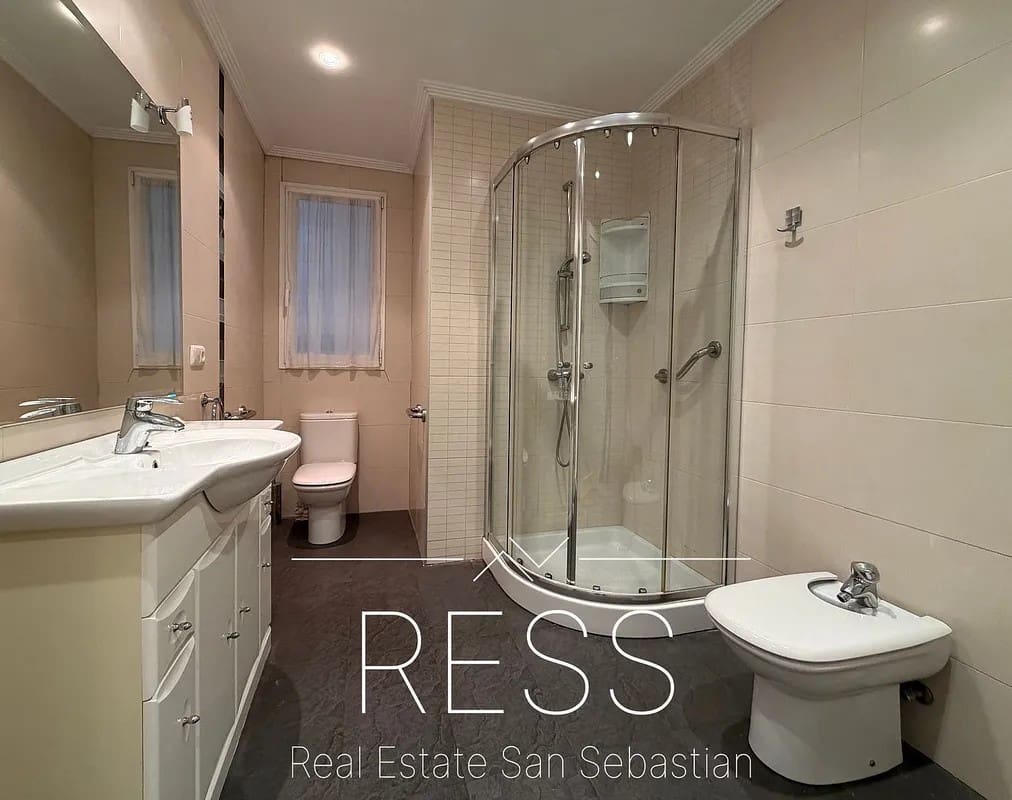 4 sovrum Lägenhet till salu i Donostia-San Sebastian - 1 049 999 € (Ref: 9798007)